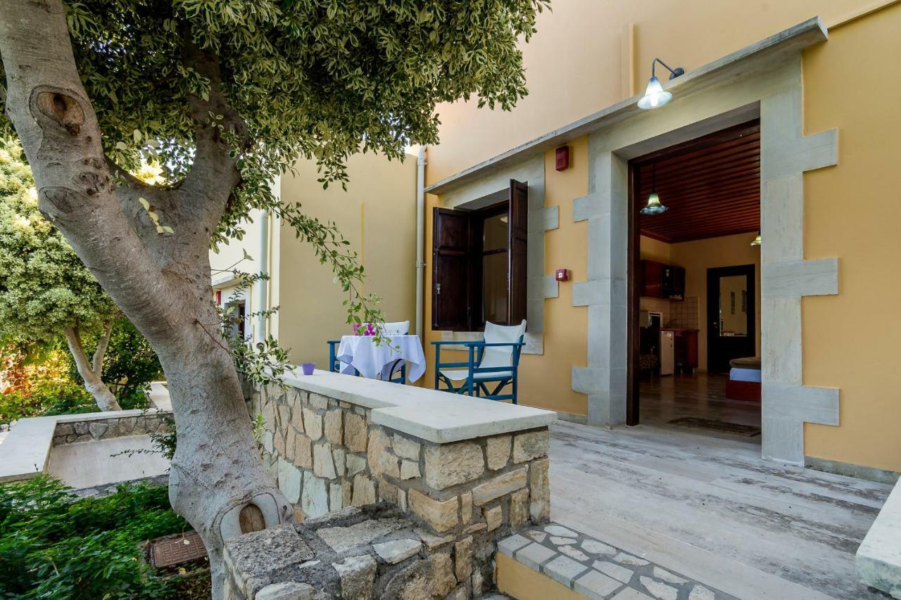 Aparthotel Iliopetra Douliana Exterior foto